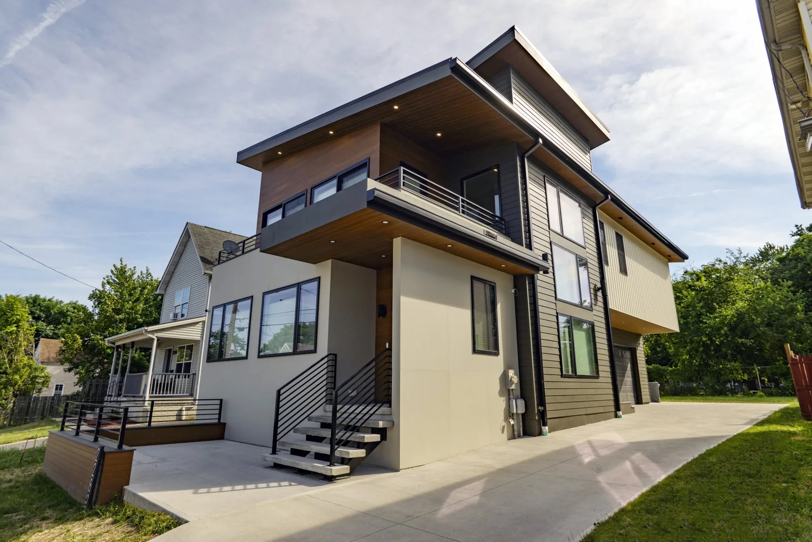 W 30th Residence — project view 1